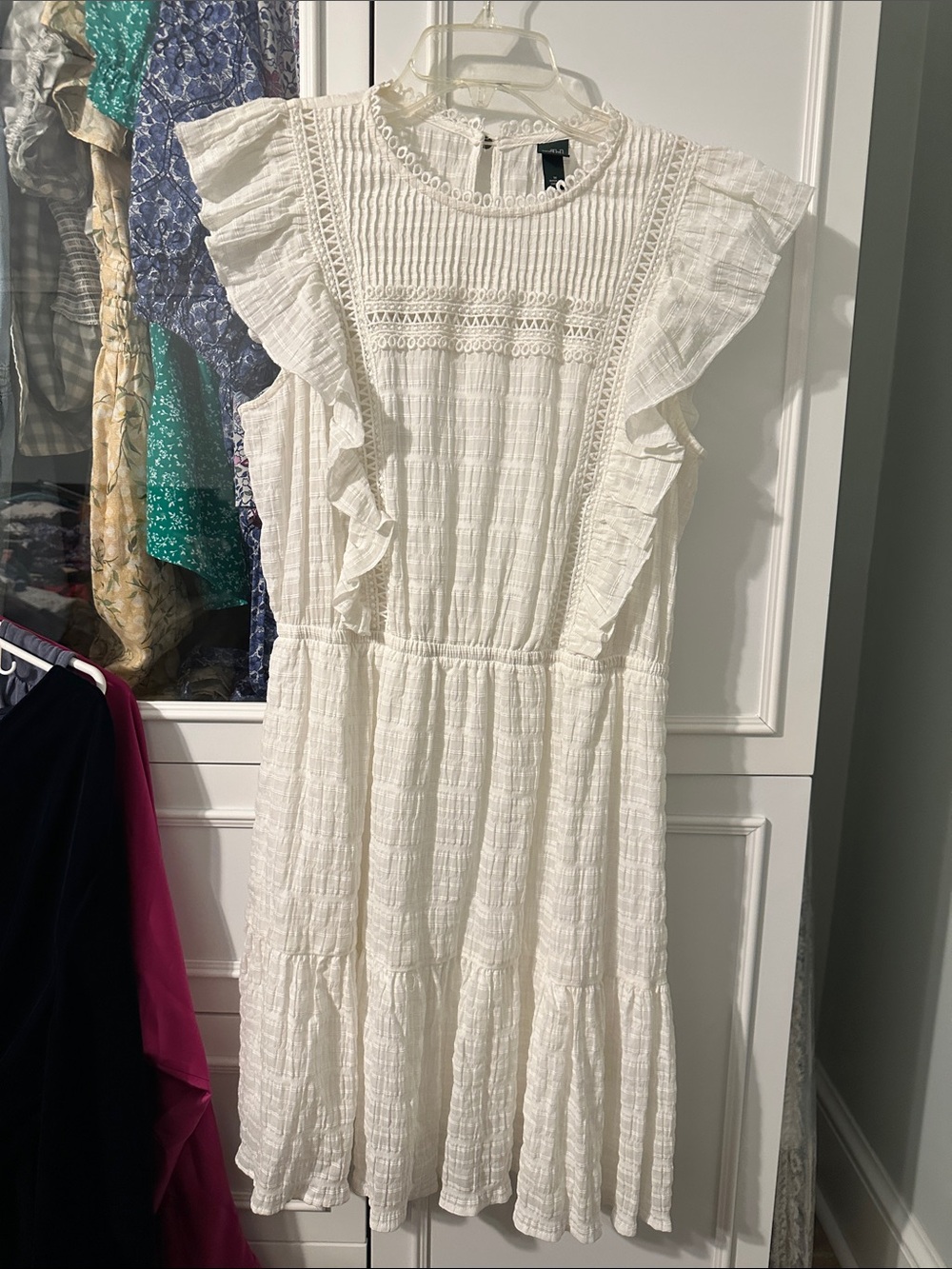 Women’s White Ruffled Lace-Detail Dress